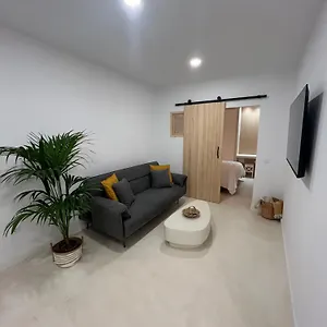 Kira Playa Blanca (Lanzarote)